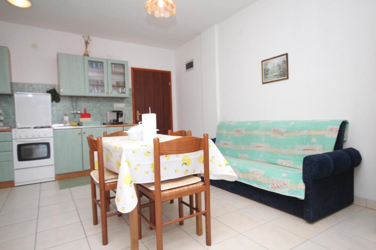 Apartment Sali 8152B Eksteriør bilde